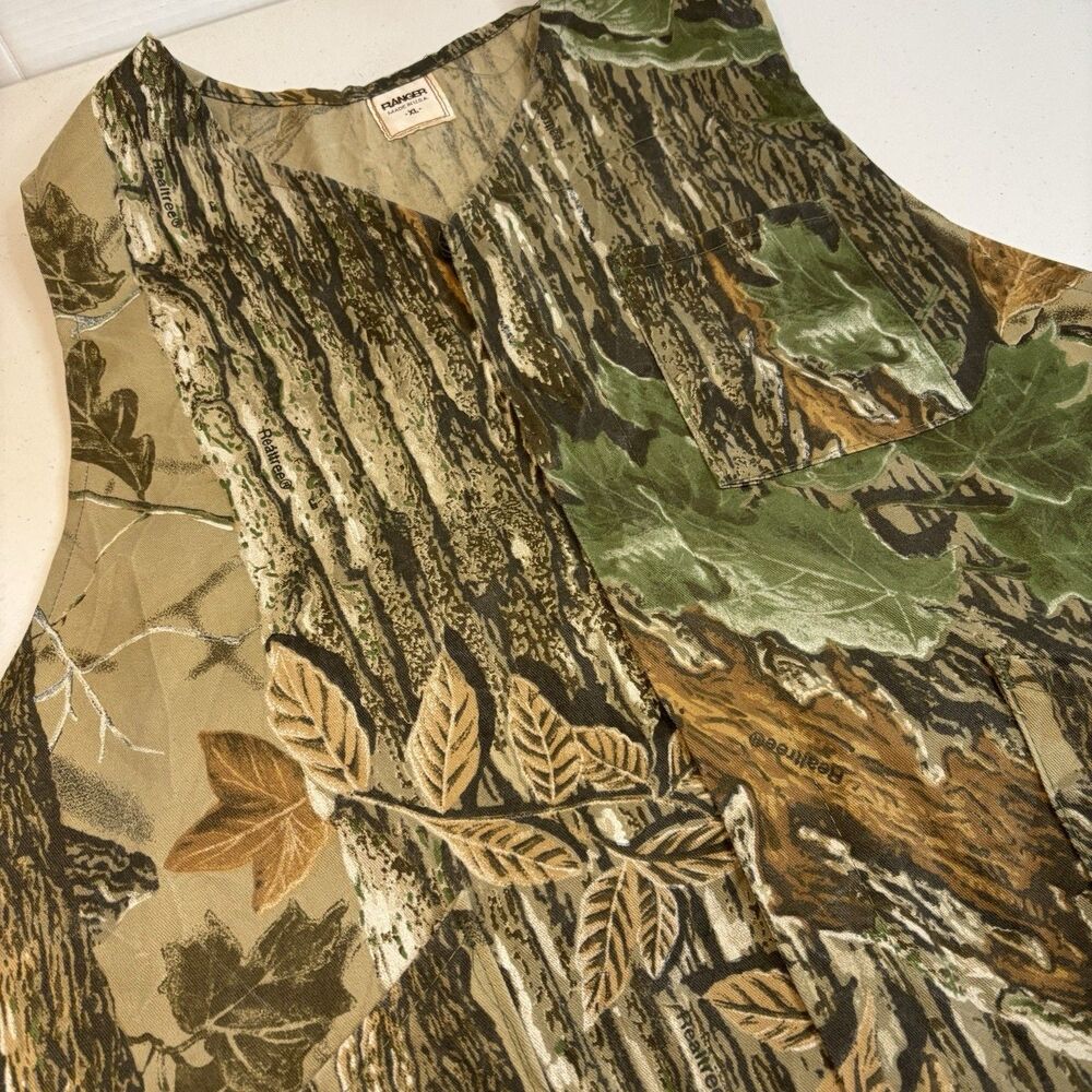 VTG Ranger 90s Hunting Vest Size  Realtree Camouflage Bird Game Pocket USA Made